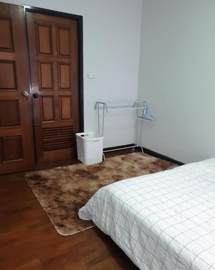 Kru Nat'S Bed & Breakfast W/ Private Rooms & Gym 방콕 외부 사진